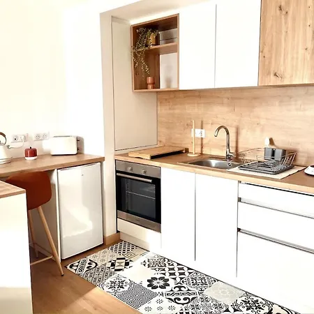 Le Cocon Des Reves Neuf Avec Terrasse Et Parking Apartmán *